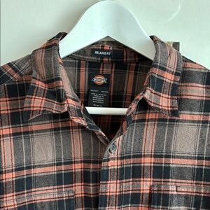 Dickies Men's Casual Plaid Shirt - Black and Orange